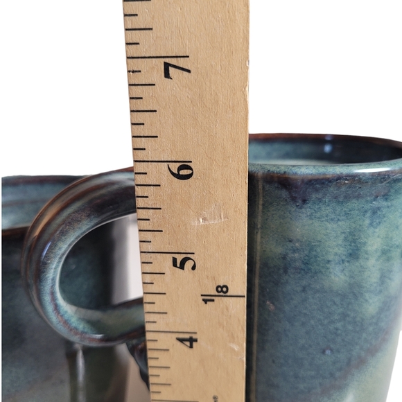 Set of 2 Handmade Pottery Mugs Ceramic Mugs Earth Tones With Lids - Picture 8 of 14